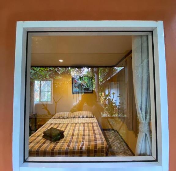 ホテル Seashell Resort Hostel Koh Tao