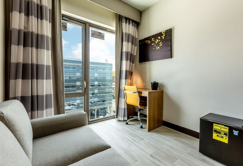 Отель Ninety Five