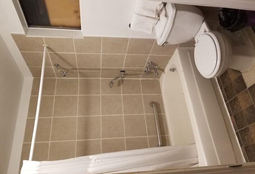 호텔 Pacific Lodge Tacoma