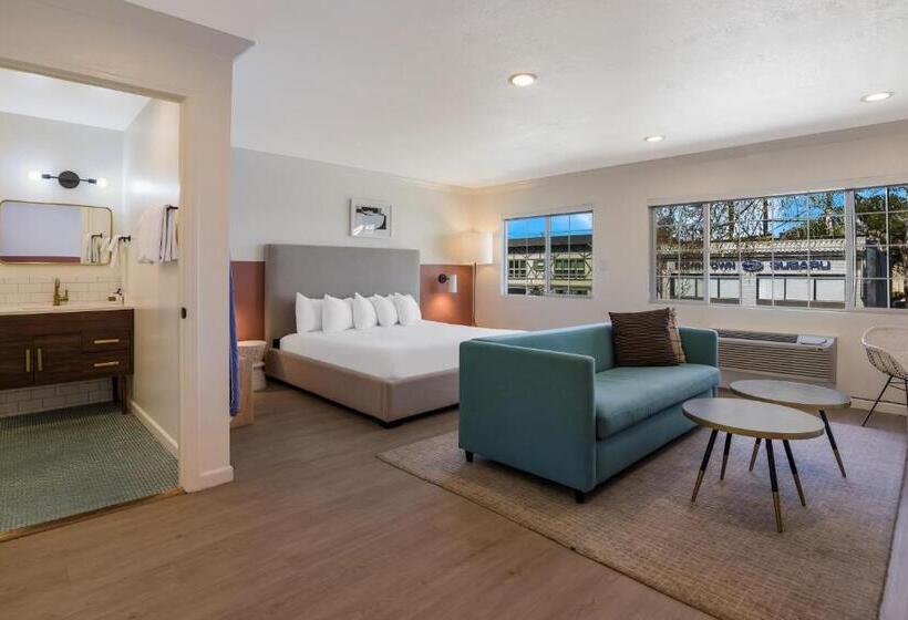 هتل Signature Inn Oakland