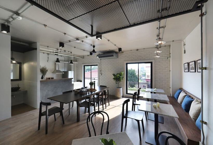 酒店 Sukh Serviced Apartment