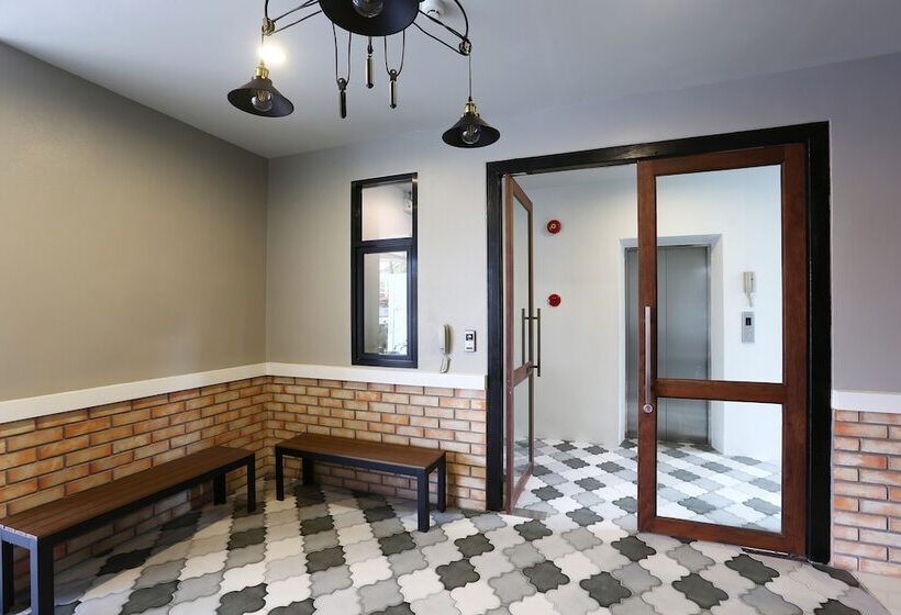 酒店 Sukh Serviced Apartment