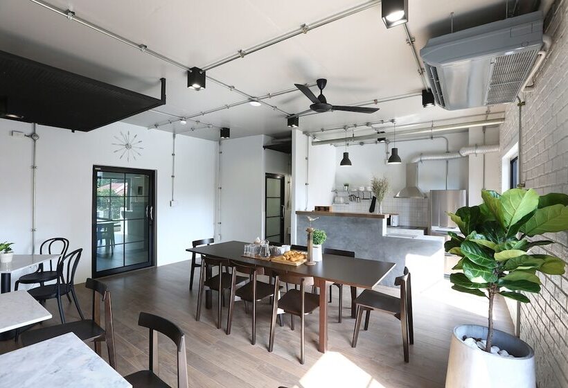 酒店 Sukh Serviced Apartment