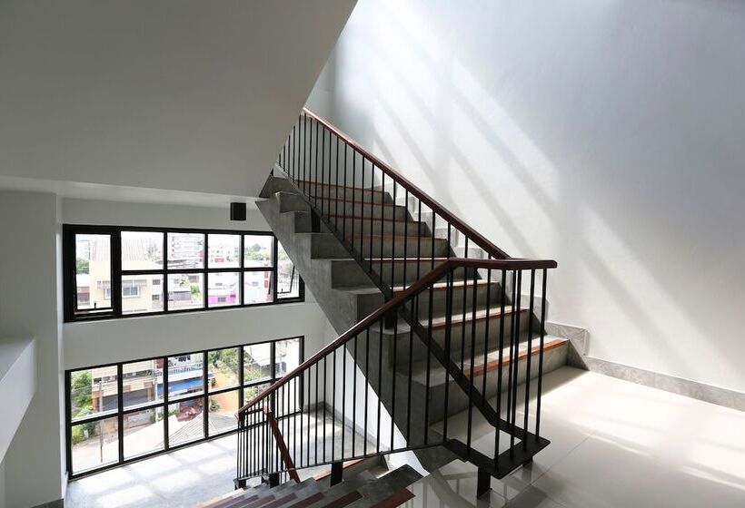 酒店 Sukh Serviced Apartment