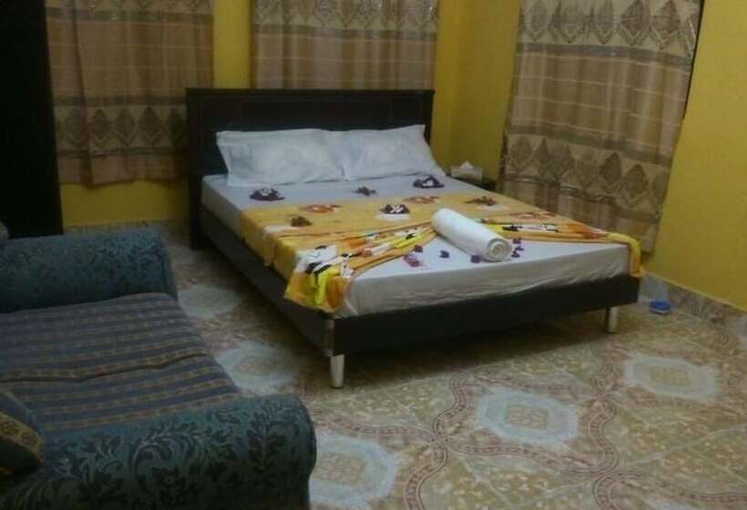 בית מלון כפרי Uroa White House Inn