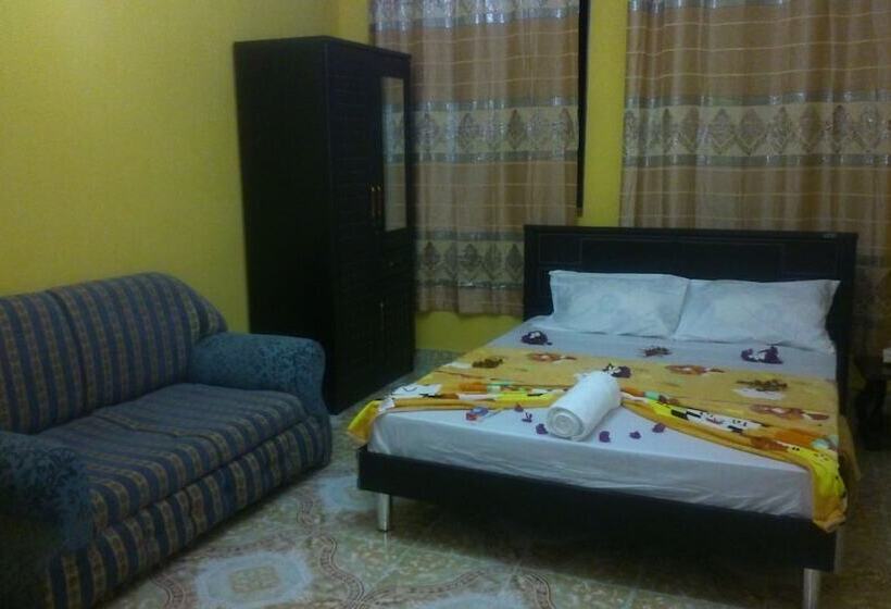 בית מלון כפרי Uroa White House Inn