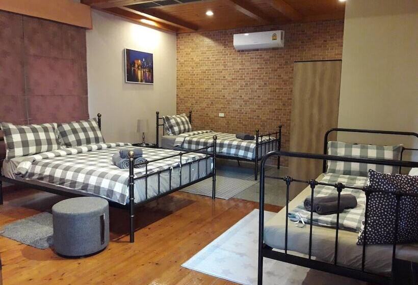هتل Villa Pituk Bonanza Khao Yai