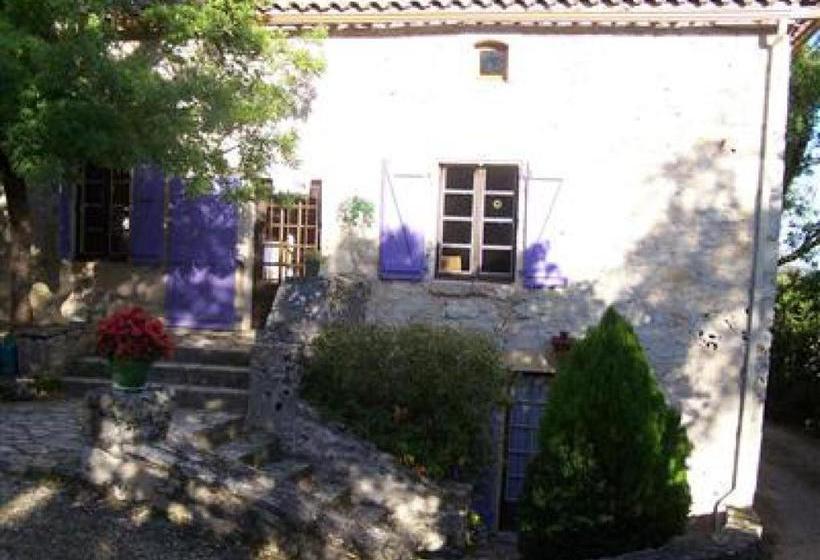 M&m Victorian Bed And Breakfast