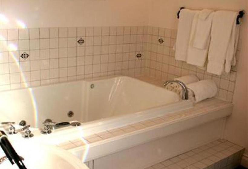 M&m Victorian Bed And Breakfast