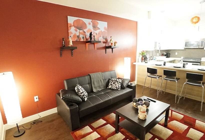 New Lyfe Finest Luxury Apartment