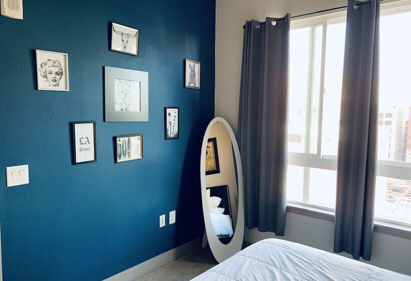 New Lyfe Finest Luxury Apartment