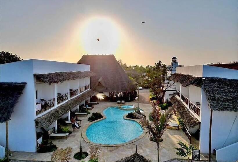 ペンション Kibanda Lodge And Beach Club