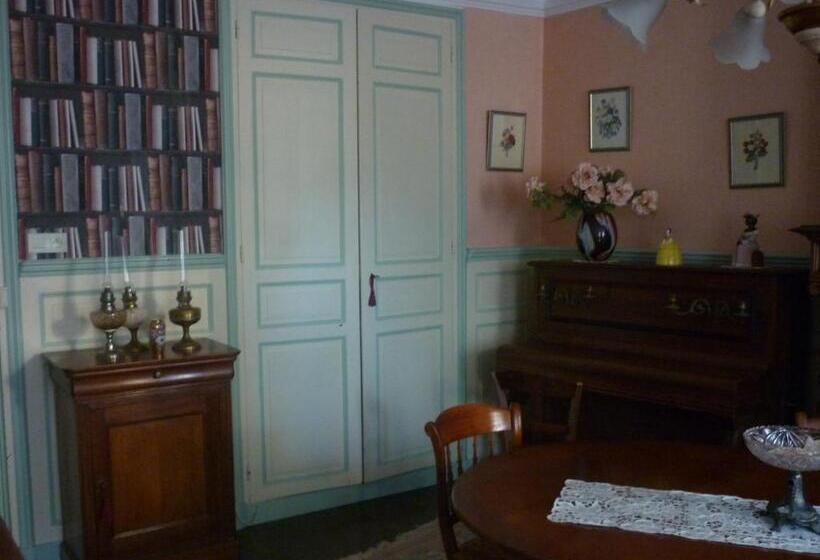 بنسيون La Maison De Claire