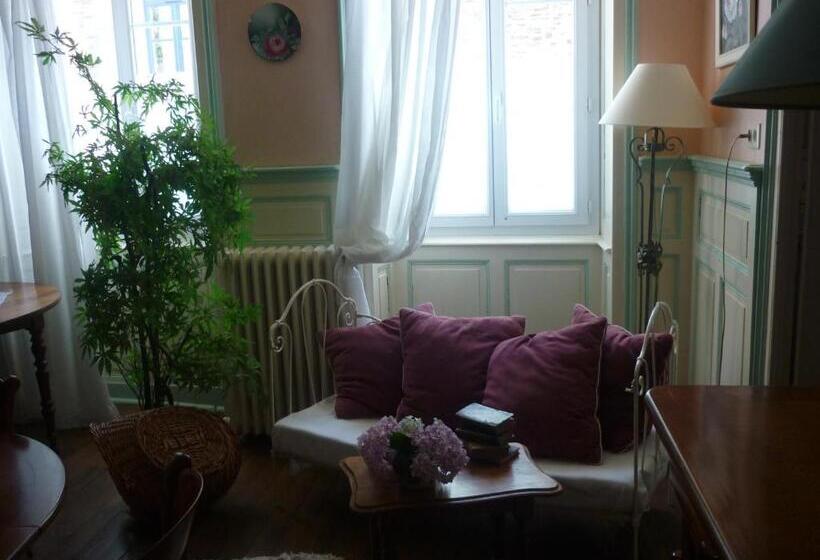 بنسيون La Maison De Claire