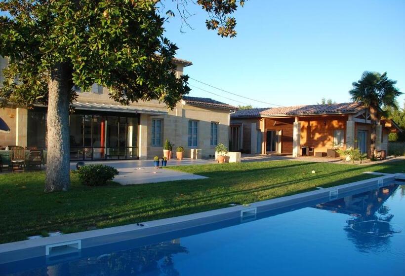 پانسیون Les Ambèles