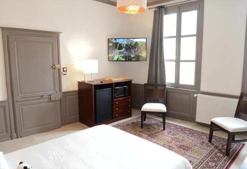 膳宿费 Maison Du Chatelain