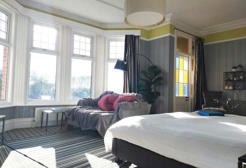 ペンション Regency Rooms