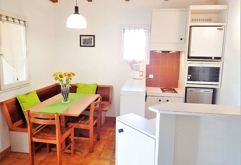 住所  Village Vacances Léo Lagrange Montbrun