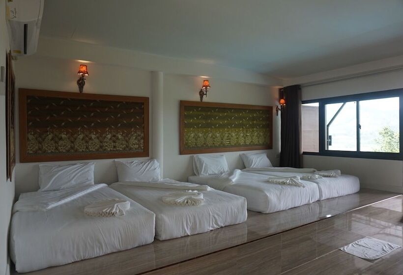 אתר נופש The Adventure Mountain Club