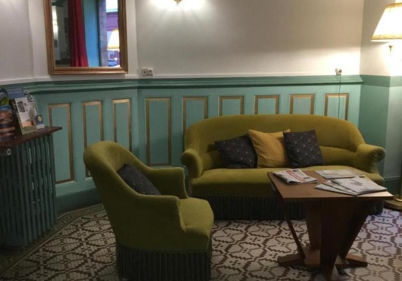 The Old Hotel Ravel Centre