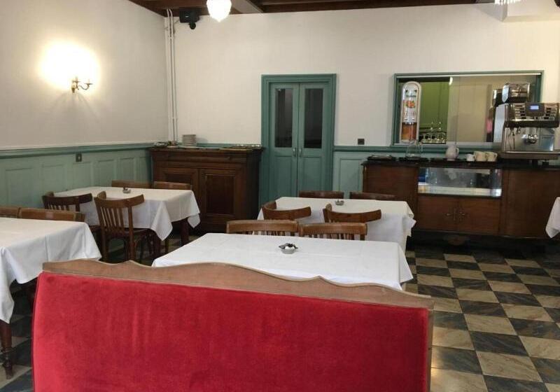 The Old Hotel Ravel Centre