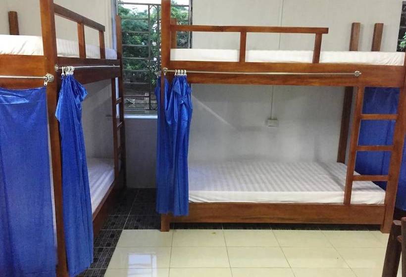 Xuan Lai Right View Hostel