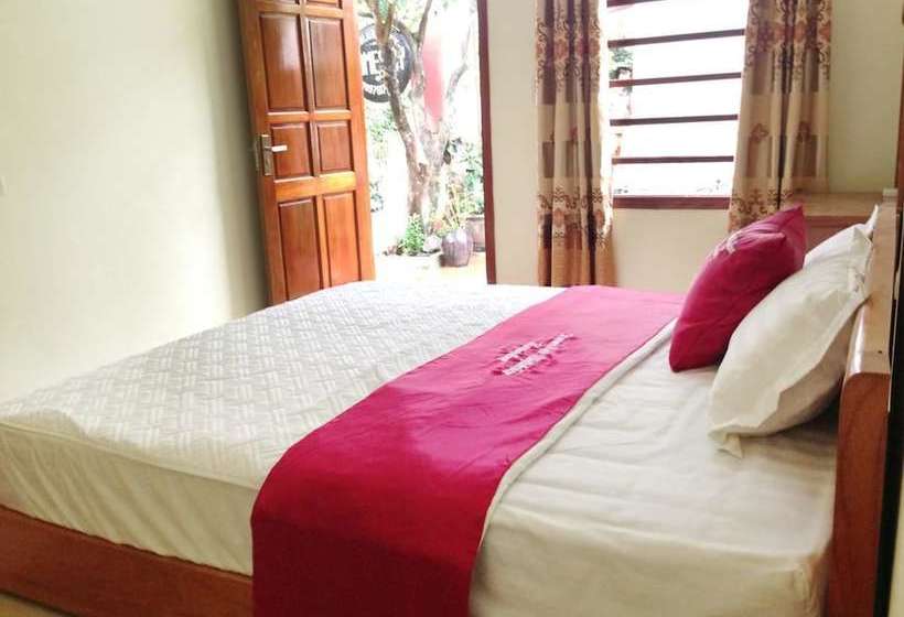 Xuan Lai Right View Hostel