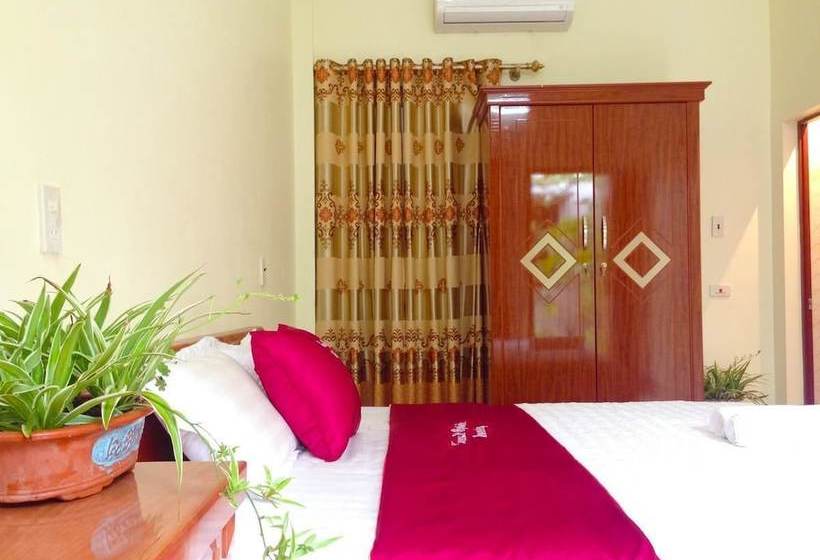 Xuan Lai Right View Hostel