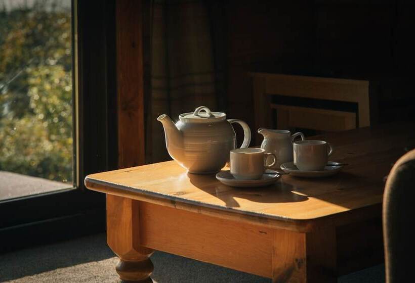 Armadale Castle Cabins