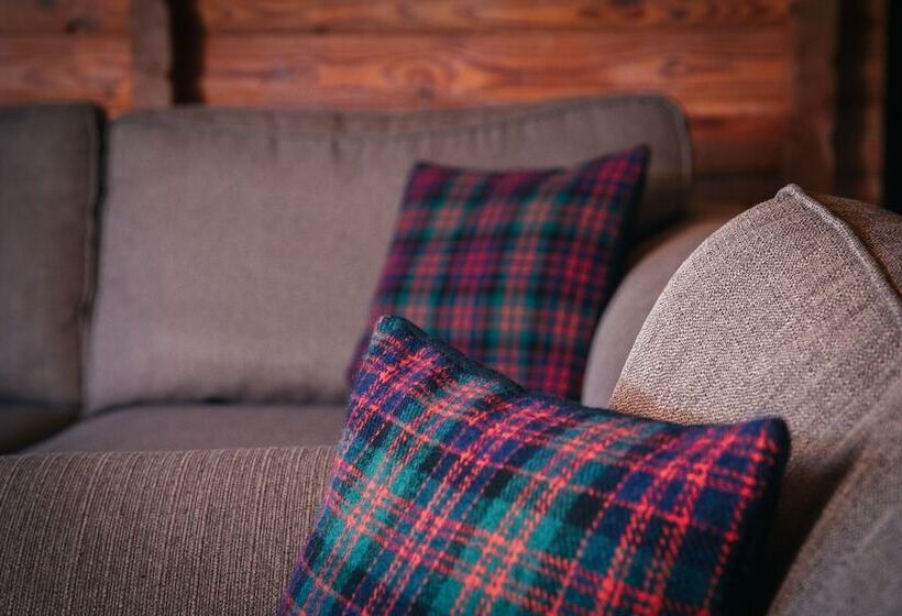 Armadale Castle Cabins