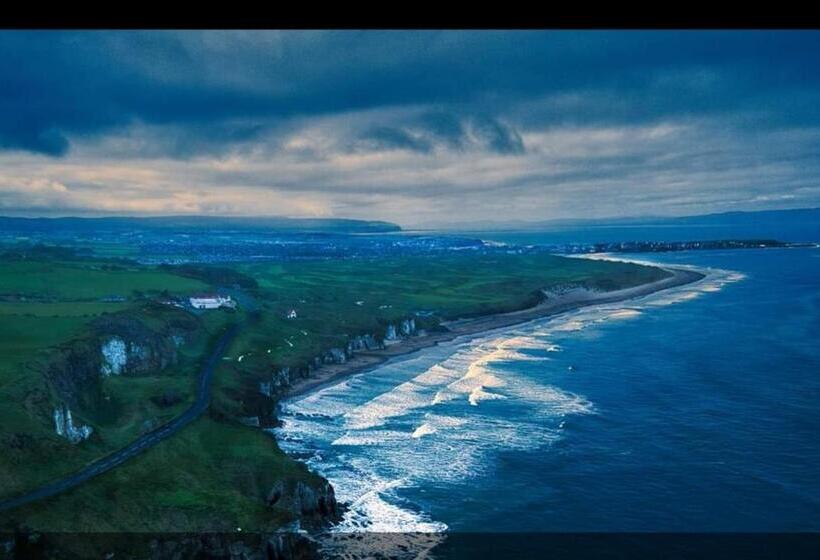 Aamiaismajoitus (B&B) Avarest House Bb Adults Only