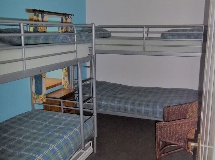 مبيت وإفطار Greencarts Bunkhouse