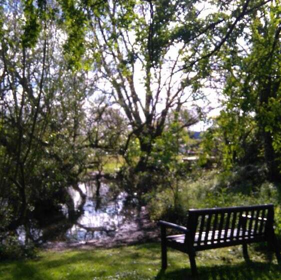住宿加早餐  Pear Tree Farm