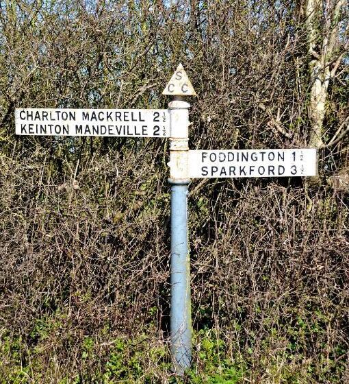 مبيت وإفطار The Red Lion Inn