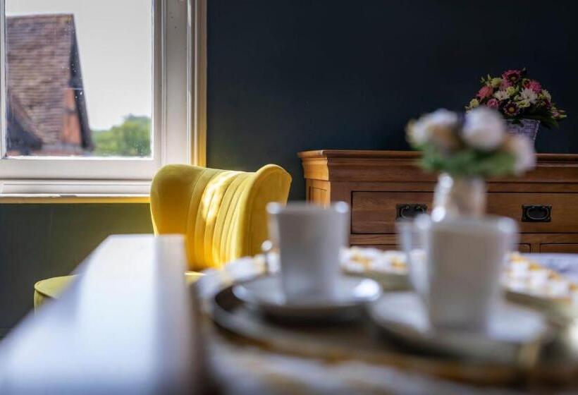 Bed and Breakfast The Swan Inn