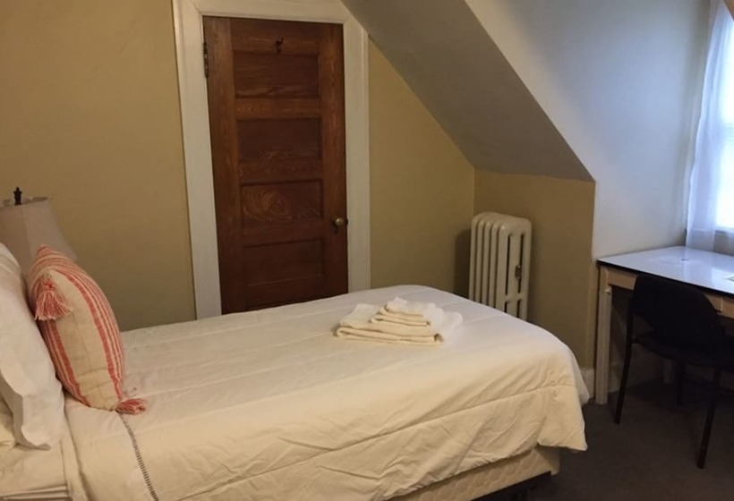 Bed and Breakfast Walker Center