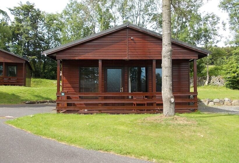 Birch Lodge 19 With Hot Tub