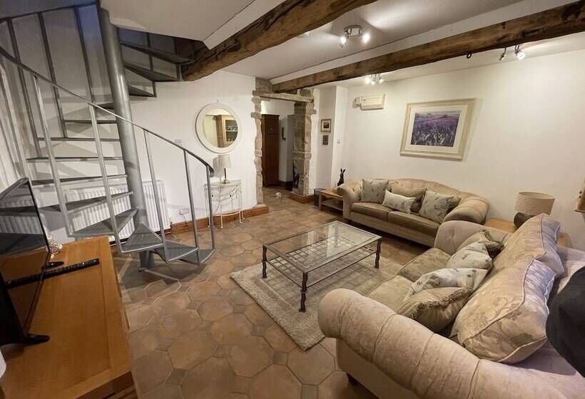 Chestnut Farm Holiday Cottages