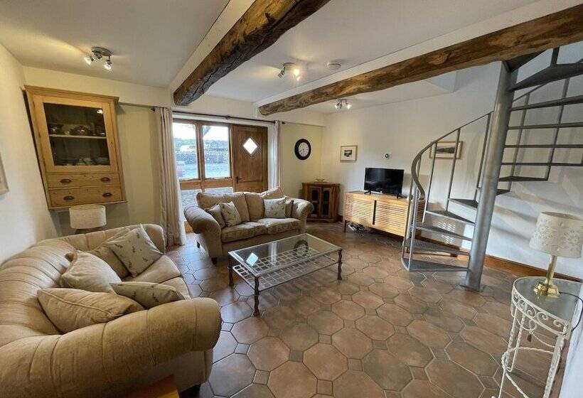 Chestnut Farm Holiday Cottages