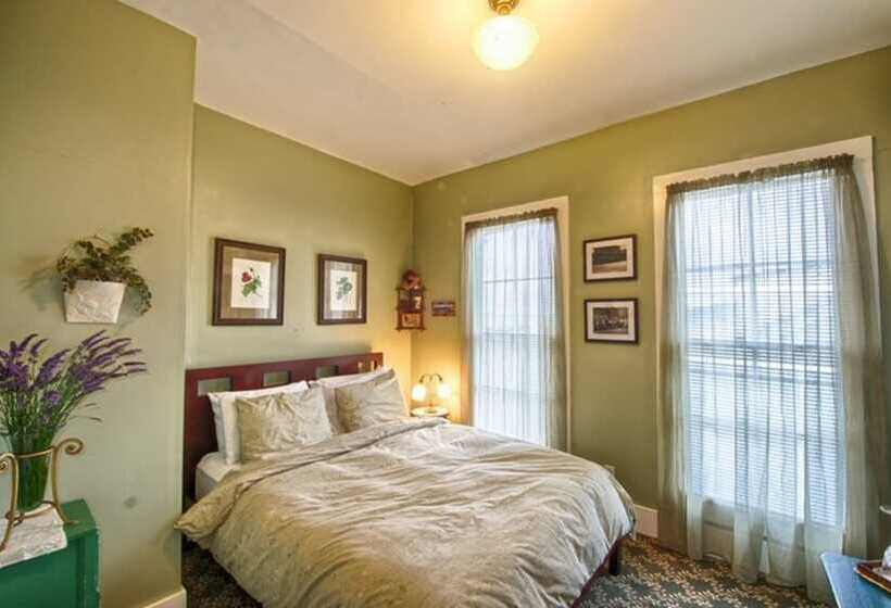 Bed and Breakfast Crosby House