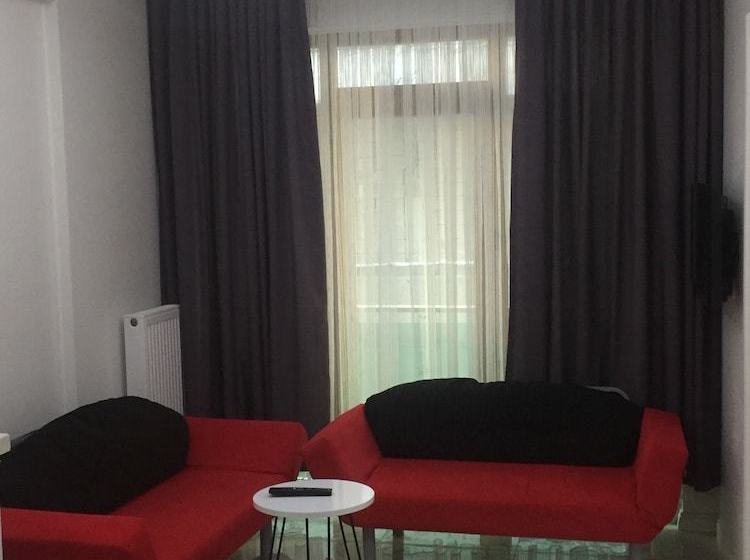 Doctor House Residence