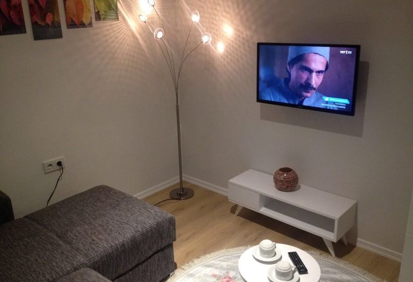 Doctor House Residence