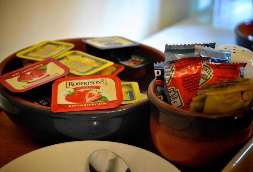 Holland House Bed & Breakfast