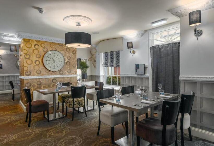 פונדק Georgian House