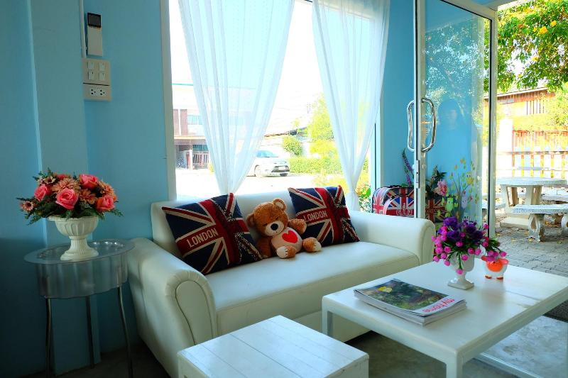 酒店 Baan Fa La Mai Resort