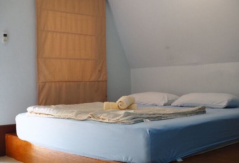 בית מלון כפרי Baan Tonmai Resort