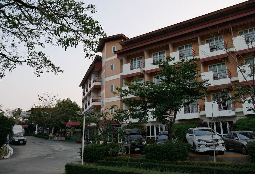 בית מלון כפרי Buriram Siri Resort