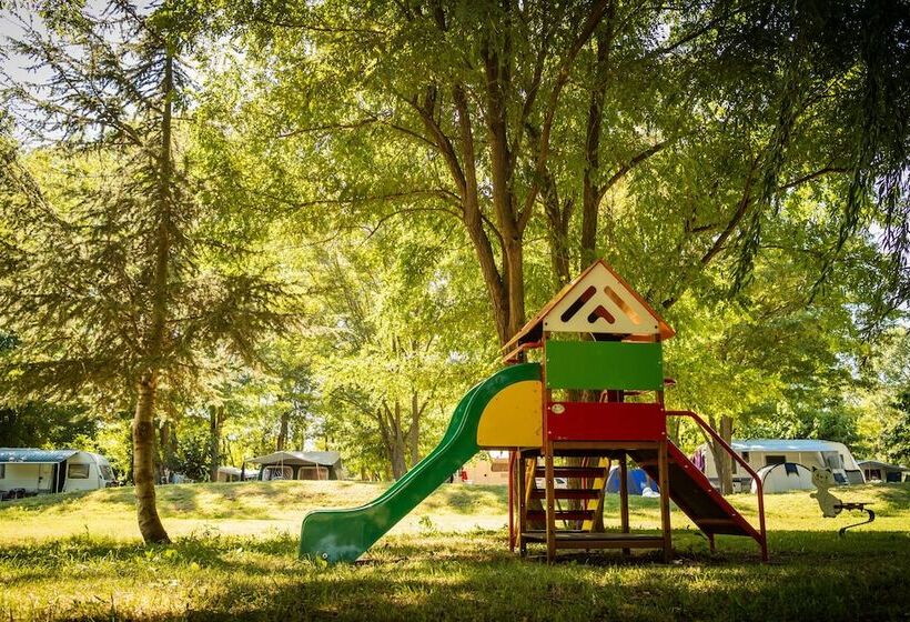 ホテル Camping Les Genêts D Or