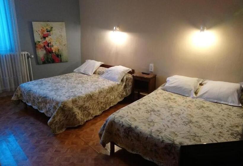 فندق De La Poste