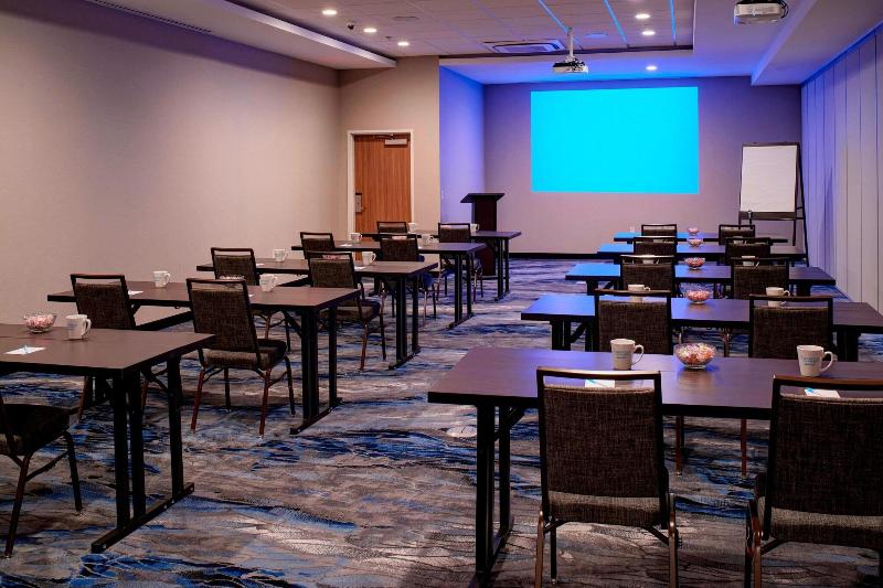 ホテル Fairfield Inn & Suites By Marriott Columbus, In